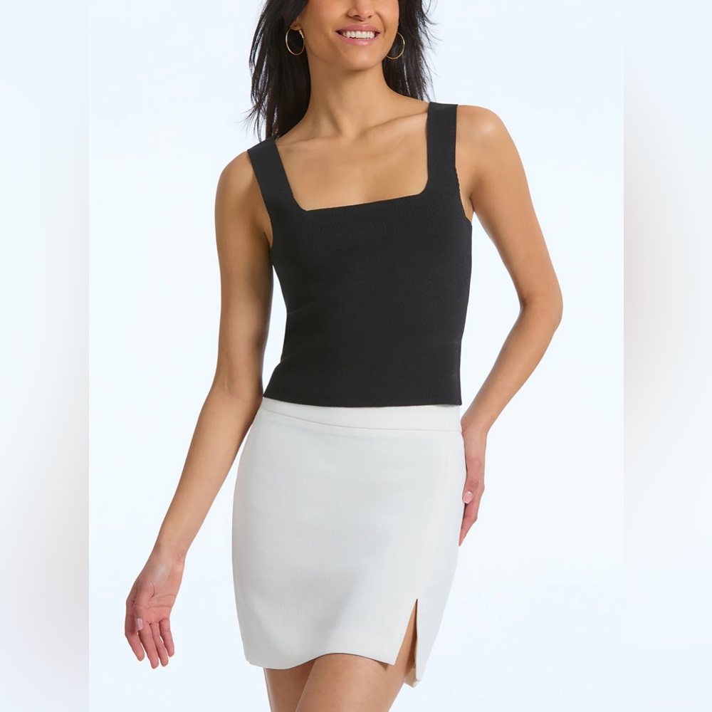 525 America Eva Square Neck Tank in Black Size S